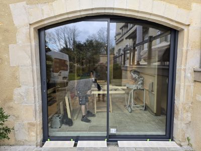 Baies vitrées métalliques coulissantes - Patrice Migairou Architecte d'intérieur CFAI